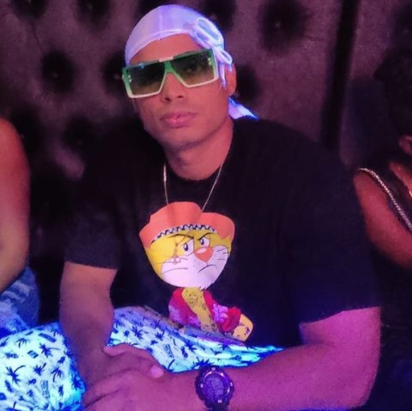 Meet your Posher, Osdari - Picture 1 of 1